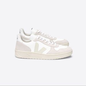 VEJA V-10 White, natural Pierre